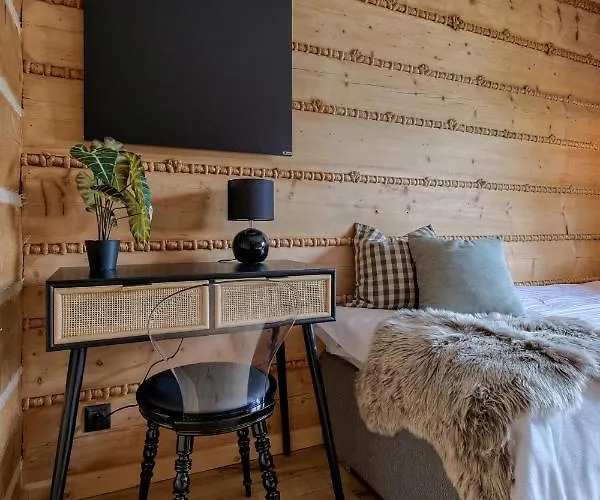 W Rojach, Odkryj-zakopane シャレー ザコパネ